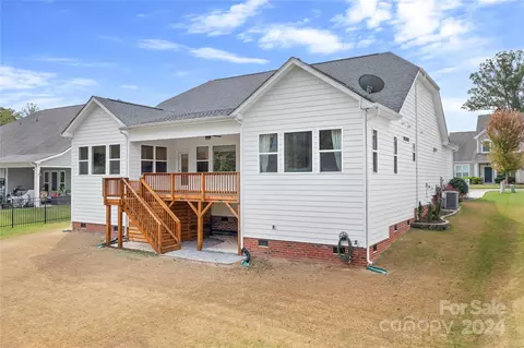 Exterior - 420 Broadleaf Dr, Denver, NC 28037 photo 5 of 11