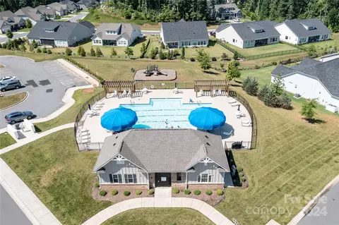 Exterior - 420 Broadleaf Dr, Denver, NC 28037 photo 9 of 11