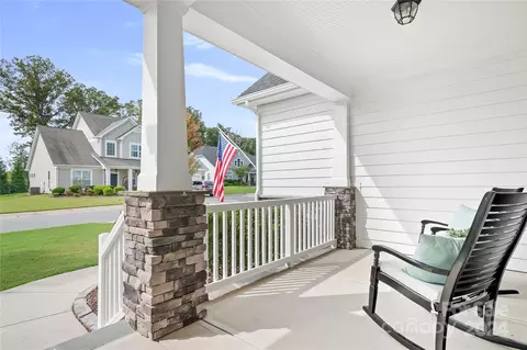 Exterior - 420 Broadleaf Dr, Denver, NC 28037 photo 3 of 11