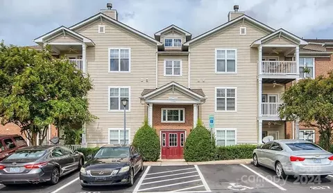 11251 Hyde Pointe Ct, Charlotte, NC 28262