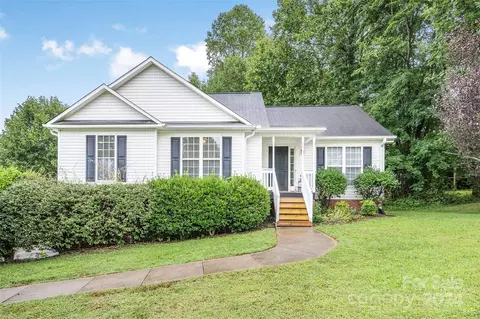 5165 Springhouse Farm Rd, Winston Salem, NC 27107