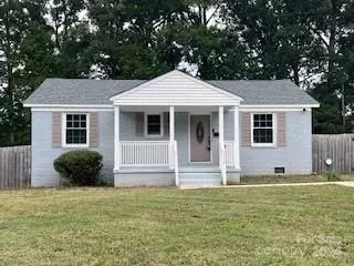 2840 Burbank Dr, Charlotte, NC 28216