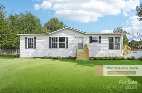 2658 Driftwood Dr, Fayetteville, NC 28306