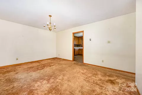Living - 1122 Laurel St, Salisbury, NC 28144 photo 3 of 3