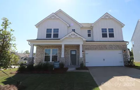 8875 Vanderbilt Rd, Sherrills Ford, NC 28673