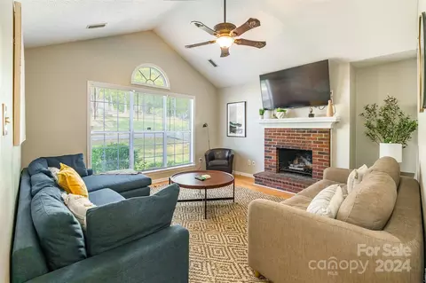 218 Bubbling Well Rd, Denver, NC 28037 photo 5