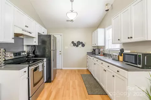 218 Bubbling Well Rd, Denver, NC 28037 photo 10