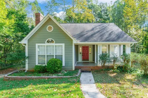 218 Bubbling Well Rd, Denver, NC 28037 photo 2