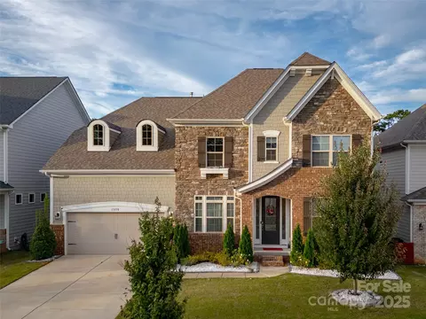 13050 Regent Grove Ln, Huntersville, NC 28078