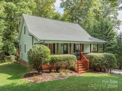 654 Brannon Forest Dr, Waynesville, NC 28785