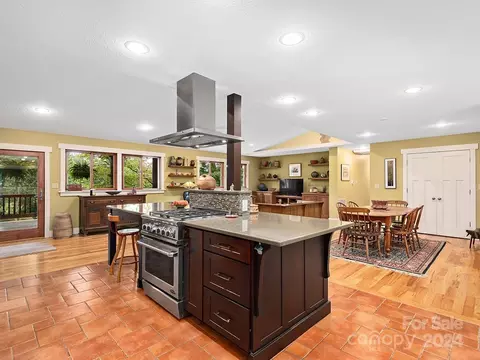 Kitchen - 184 Upper White Oak Rd, Mars Hill, NC 28754 photo 3 of 3