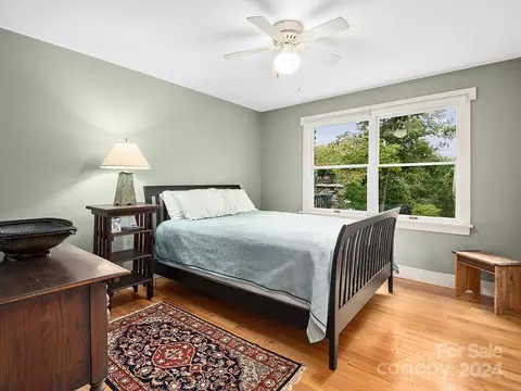 Bedroom - 184 Upper White Oak Rd, Mars Hill, NC 28754 photo 3 of 4