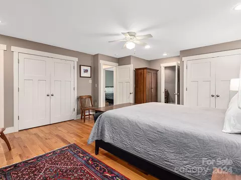 Bedroom - 184 Upper White Oak Rd, Mars Hill, NC 28754 photo 2 of 4