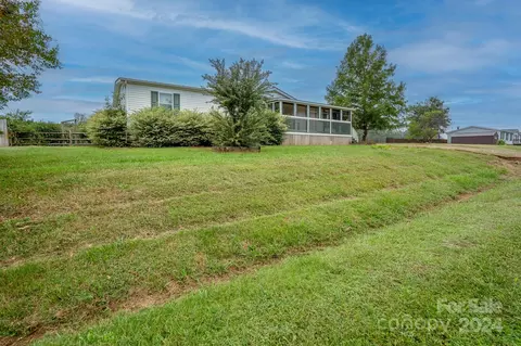 9756 Knightbridge Dr, Concord, NC 28025