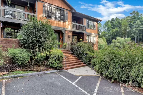 1759 Haywood Manor A Rd #A, Hendersonville, NC 28791