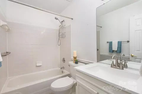 Bath - 4979 Bentridge Nw Dr NW, Concord, NC 28027 photo 4 of 4