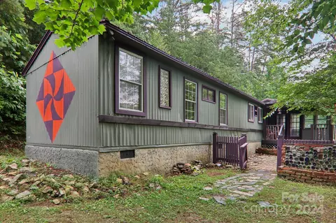 207 Vegas 11 16 Dr #11 & 16, Leicester, NC 28748