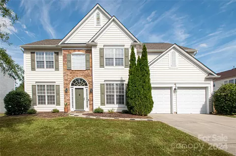 2713 Keziah Rd, Matthews, NC 28105