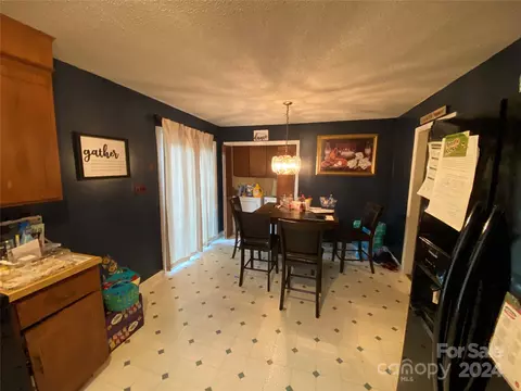 716 Edgehill Dr, Monroe, NC 28110 photo 8