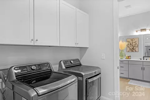 1907 Midtrain Dr, Matthews, NC 28105 photo 21
