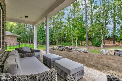 1907 Midtrain Dr, Matthews, NC 28105 photo 30