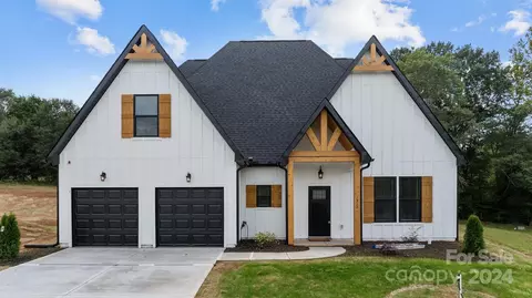 1313 Dockery Dr, Shelby, NC 28152