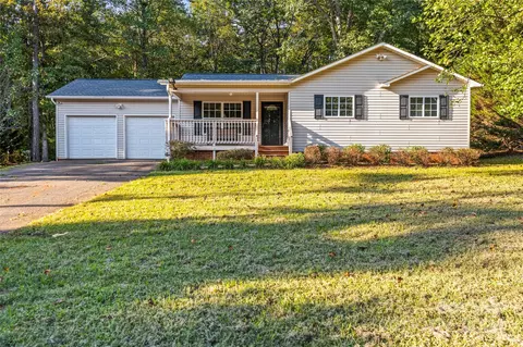 1886 Red Berry Ln, Conover, NC 28613