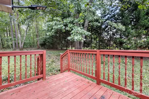 Exterior - 1886 Red Berry Ln, Conover, NC 28613 photo 7 of 8