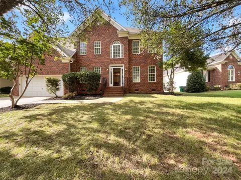 12415 Oakbriar Ln, Charlotte, NC 28273