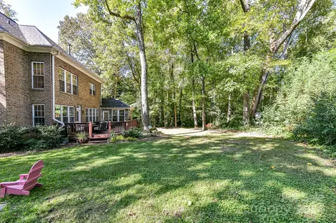 Exterior - 110 Cedar Grove Cir, Davidson, NC 28036 photo 3 of 5
