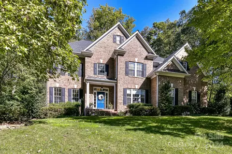 110 Cedar Grove Cir, Davidson, NC 28036