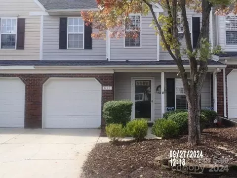 855 Pelican Bay Dr, Pineville, NC 28134