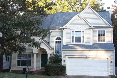 7529 Lady Bank Dr, Charlotte, NC 28269