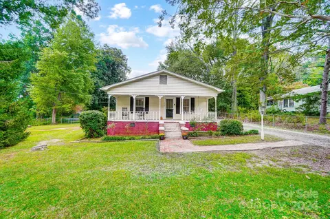 219 W Texas Ave, Bessemer City, NC 28016