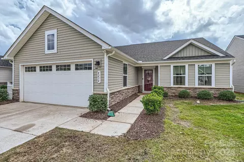 4234 Mackinnon Dr, Charlotte, NC 28214