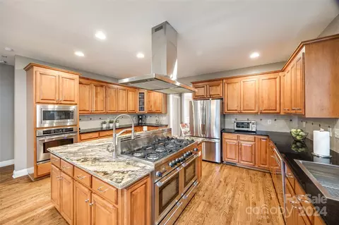 1732 Bentgrass Ln, Tega Cay, SC 29708 photo 7