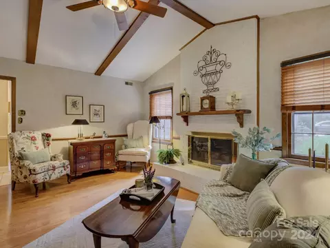 10101 Sardis Oaks Rd, Charlotte, NC 28270