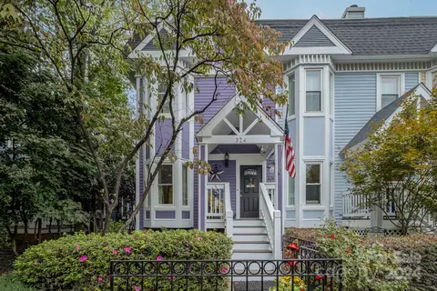 324 W 10th St, Charlotte, NC 28202