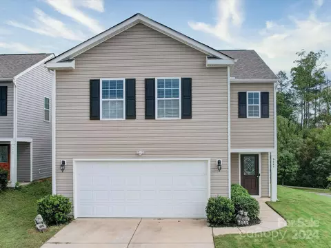 9445 Kendall Dr, Charlotte, NC 28214