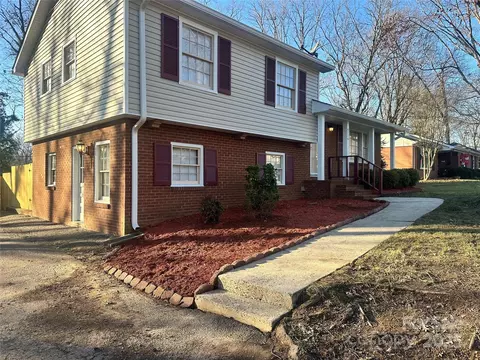 6716 Highbrook Dr, Charlotte, NC 28212