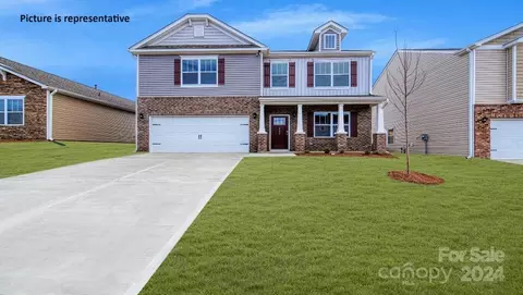 8056 Plymouth Dr, Sherrills Ford, NC 28673