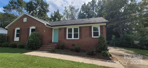 548 Whitethorn Dr, Gastonia, NC 28054