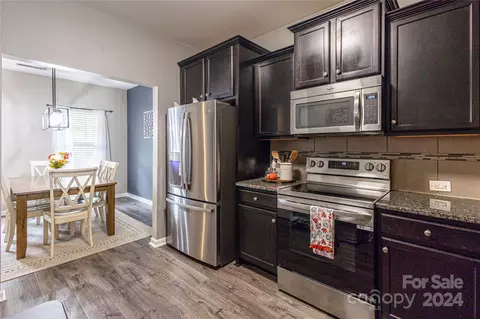 Kitchen - 2012 Kingstree Dr, Monroe, NC 28112 photo 2 of 3