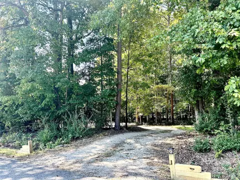134 Bay Shore Dr, Belmont, NC 28012