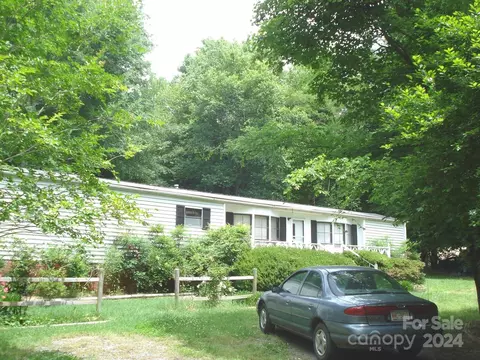 6722 Forest Green Dr, Waxhaw, NC 28173