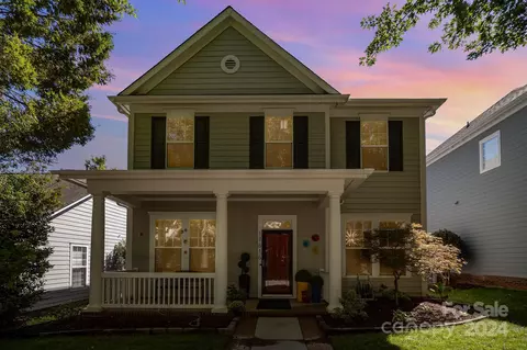 17616 Harbor Walk Dr, Cornelius, NC 28031