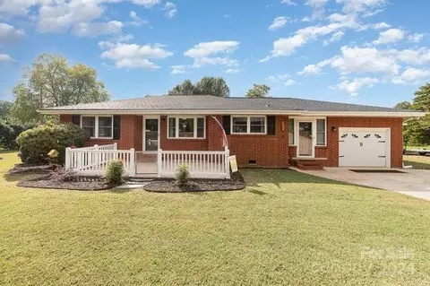 1235 Old Stone House Rd, Salisbury, NC 28146