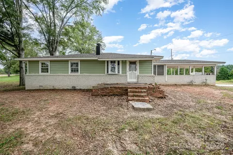 3869 Randleman Rd, Iron Station, NC 28080
