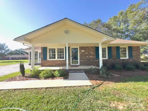1825 Bennett Rd, Lancaster, SC 29720 photo 2