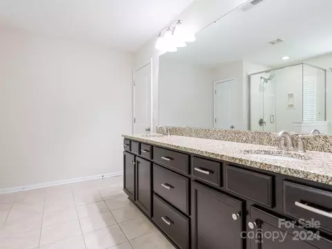Bath - 3136 Keady Mill Loop, Kannapolis, NC 28081 photo 2 of 5